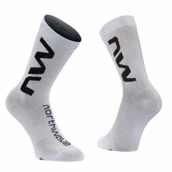 Meilleur prix 🥰 Chaussettes Vélo NORTHWAVE EXTREME AIR SOCK WHITE/BLACK 22 Blanc / Noir 🛒