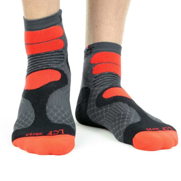 De gros 😀 Chaussettes Trail Running LA CHAUSSETTE DE FRANCE NEPAL GREY RED 22 Gris / Rouge / Noir 🌟 5 De gros 😀 Chaussettes Trail Running LA CHAUSSETTE DE FRANCE NEPAL GREY RED 22 Gris / Rouge / Noir 🌟 – Image 3