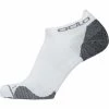 Acheter 🥰 Chaussettes Randonnée ODLO CHAUSSETTES BASSES CERAMICOOL WHITE 23 Gris / Blanc 🌟 -Chaussettes sport Soldes 9 56415 chaussettes basses ceramicool white 763760 10000 01